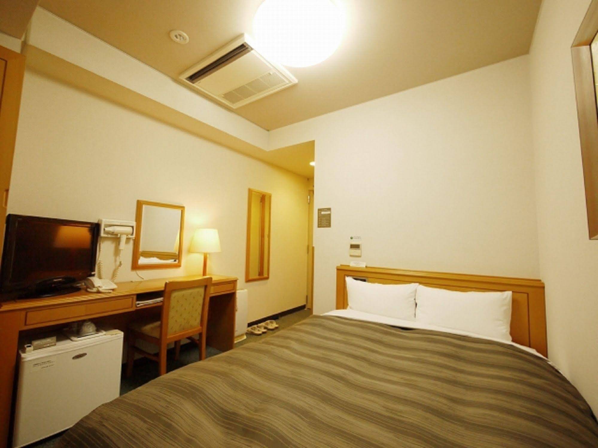 Hotel Route Inn Shin-Shirakawa Eki Higashi