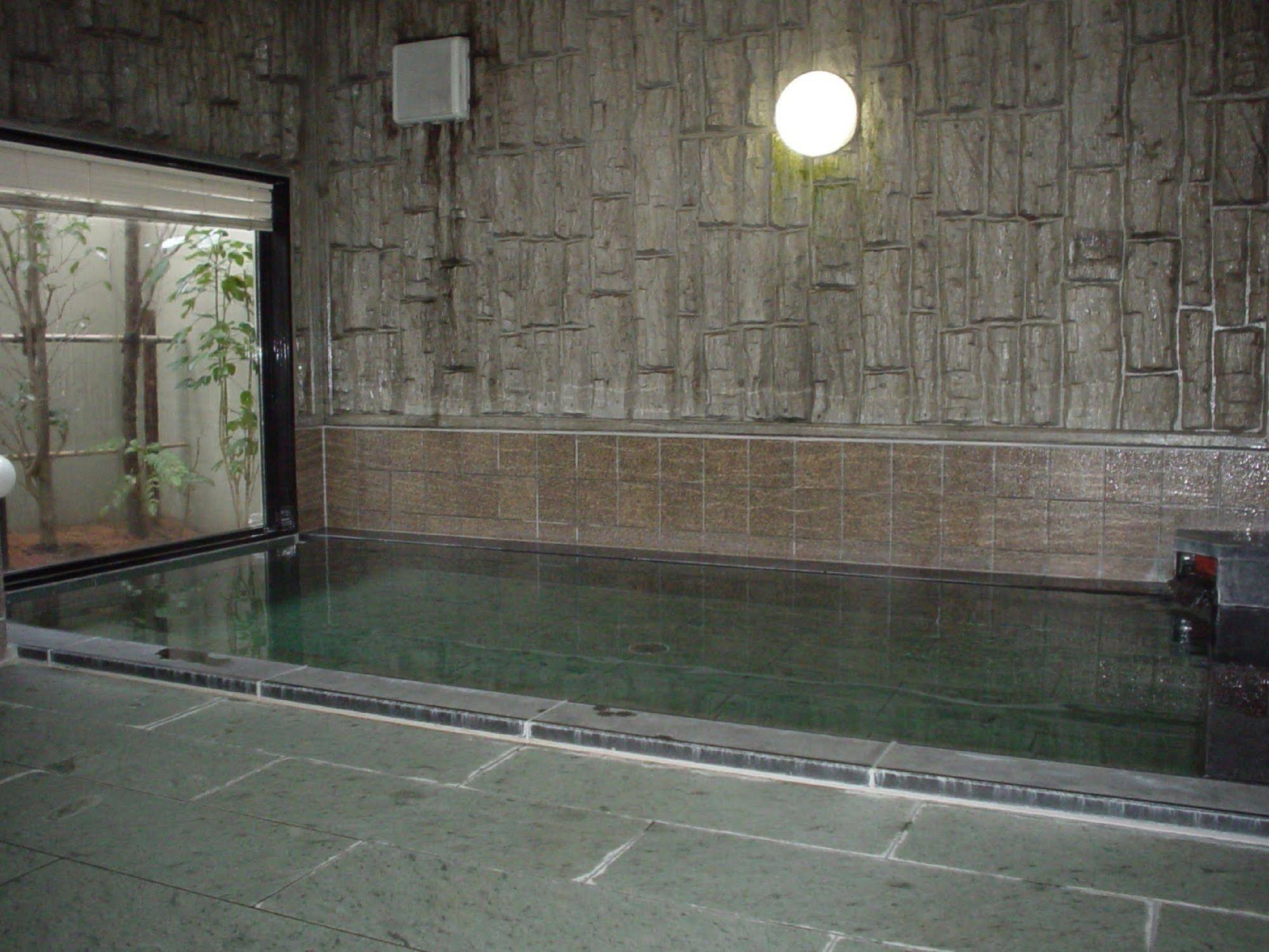 Hotel Route Inn Shin-Shirakawa Eki Higashi