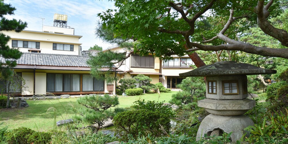 Hotel Hagoromo