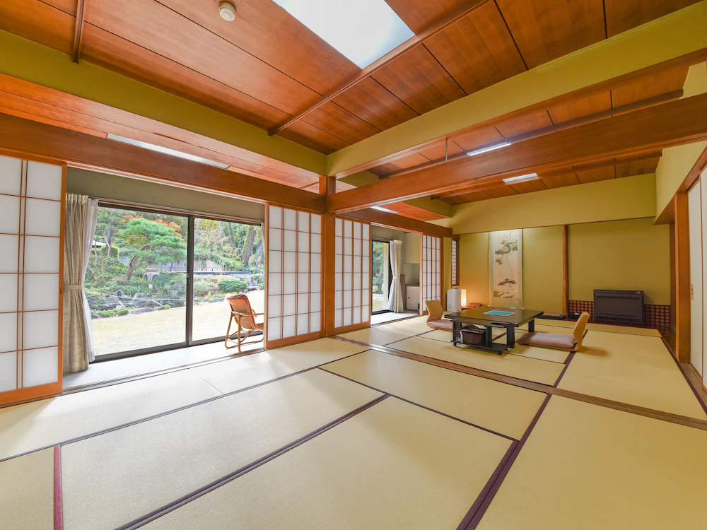 Hotel Hagoromo