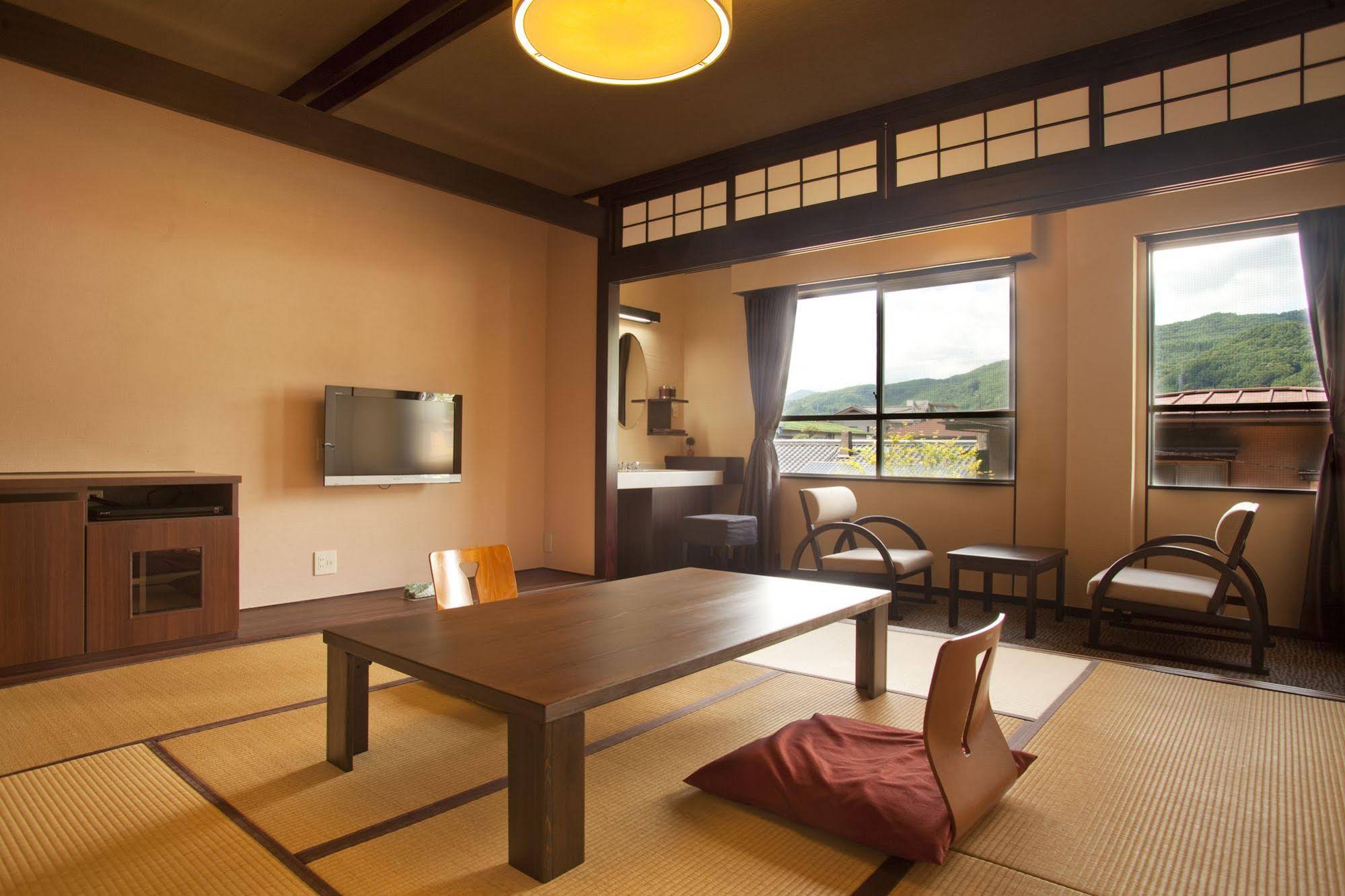 Kamisuwa Onsen Shinyu