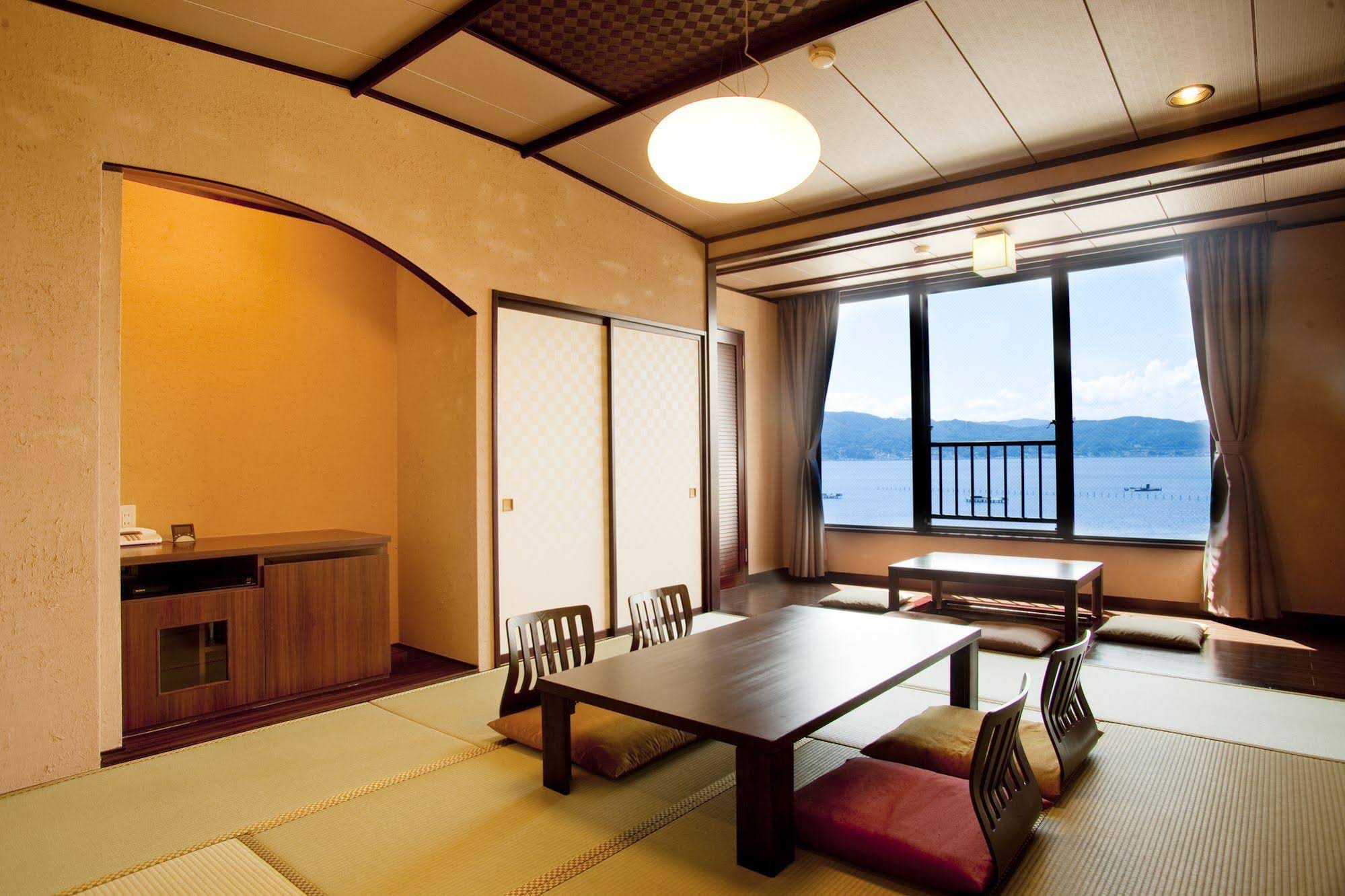 Kamisuwa Onsen Shinyu