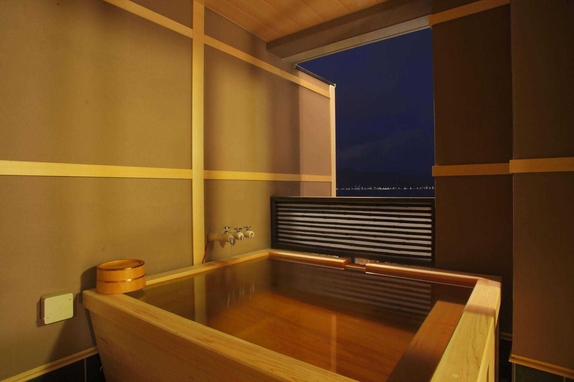 Kamisuwa Onsen Shinyu