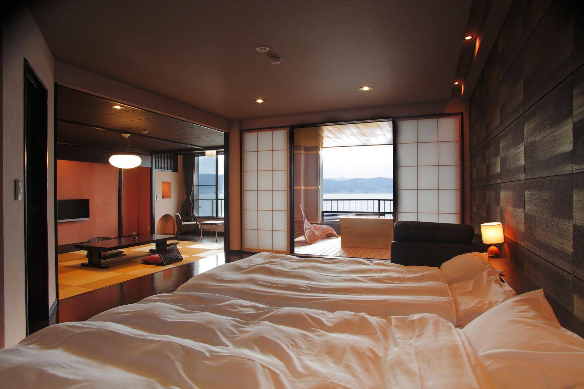 Kamisuwa Onsen Shinyu