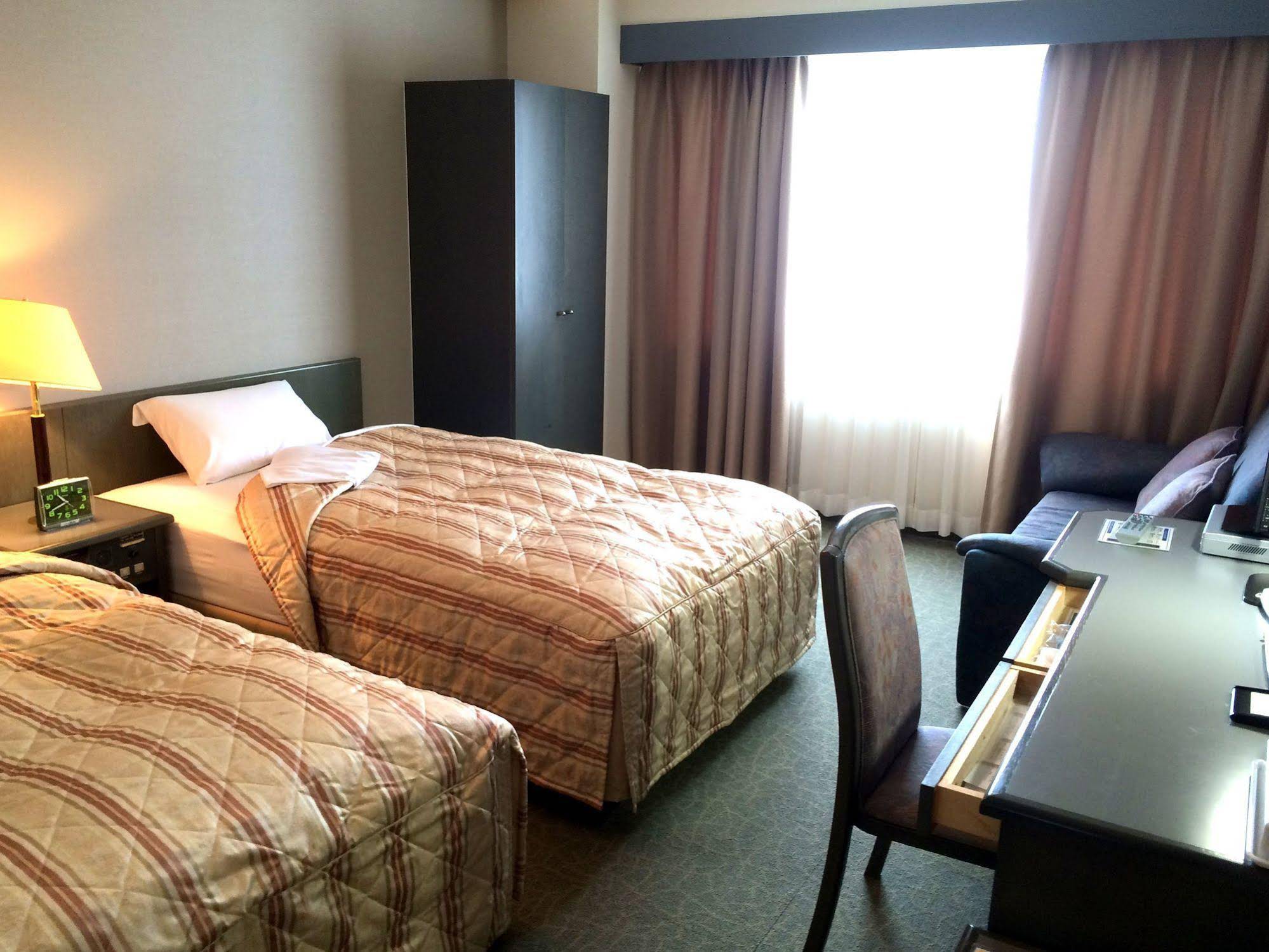 Hotel Crown Hills Takaoka