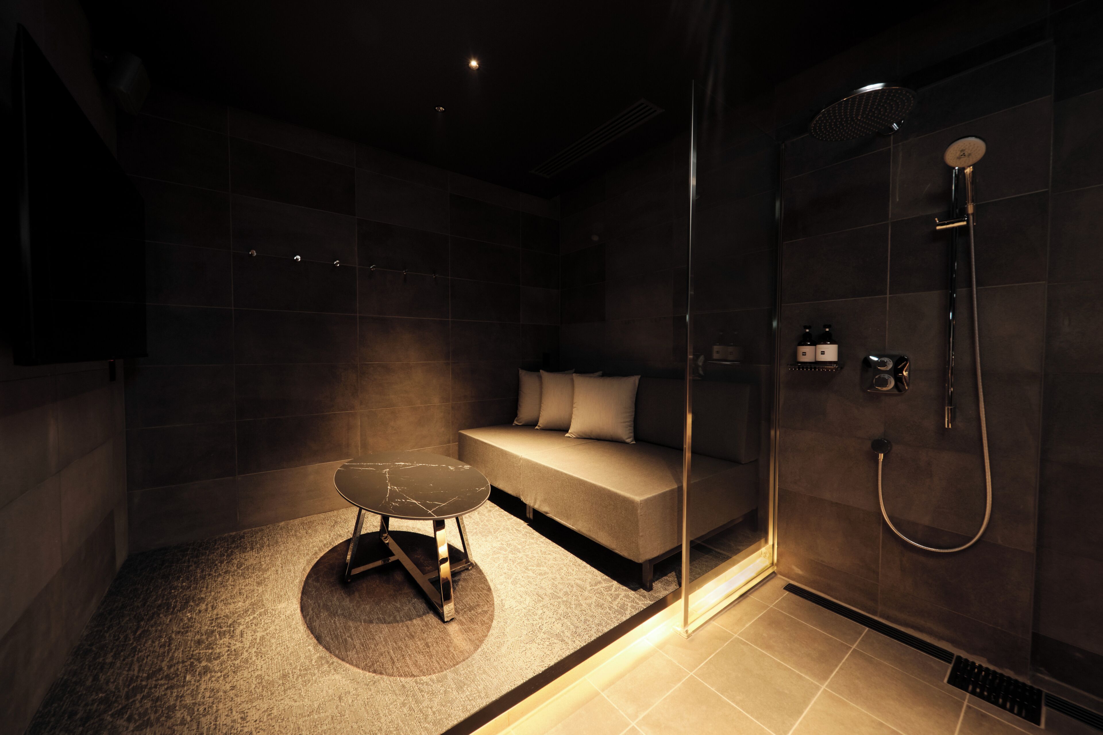 Fav Hotel Hidatakayama East