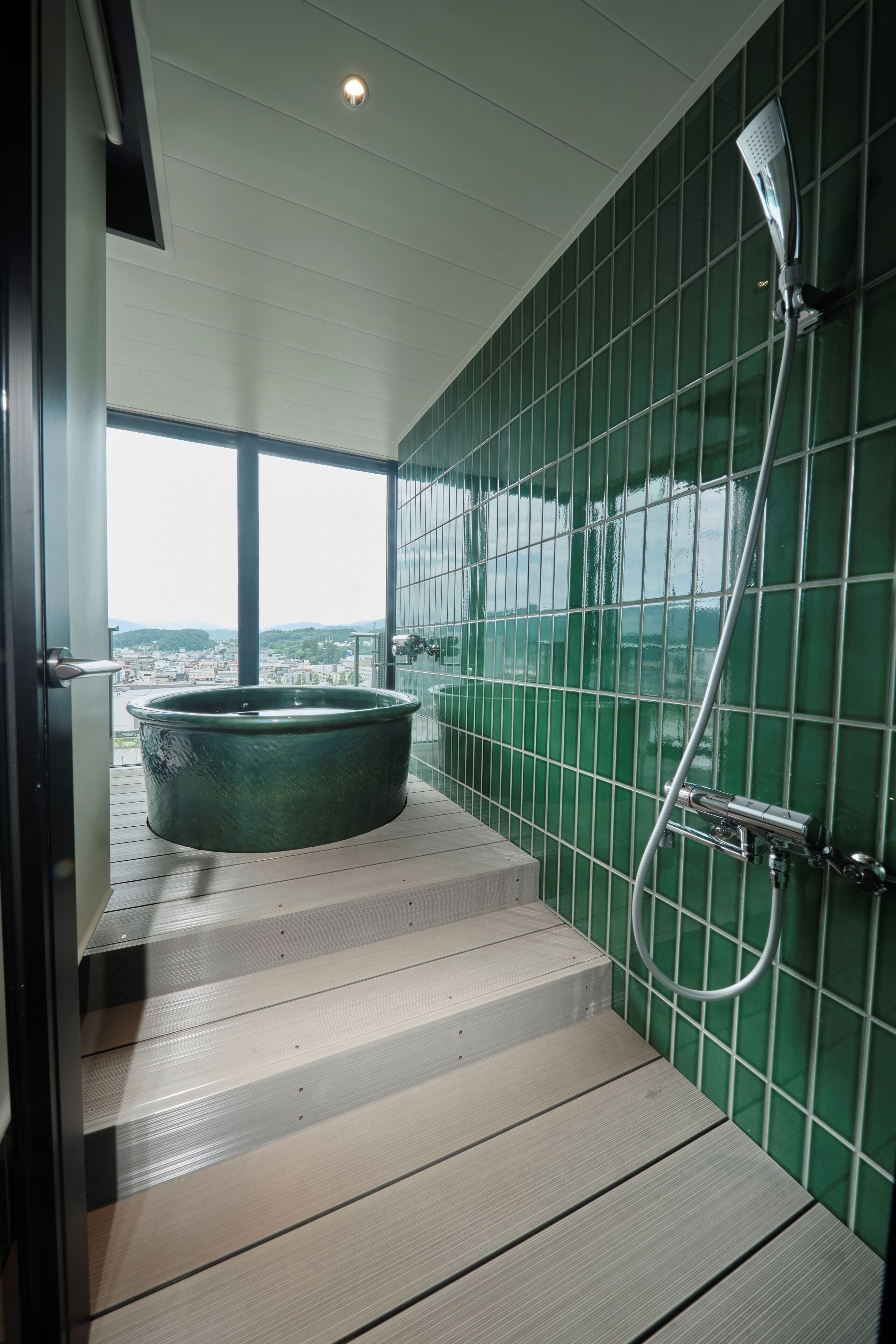 Fav Hotel Hidatakayama East