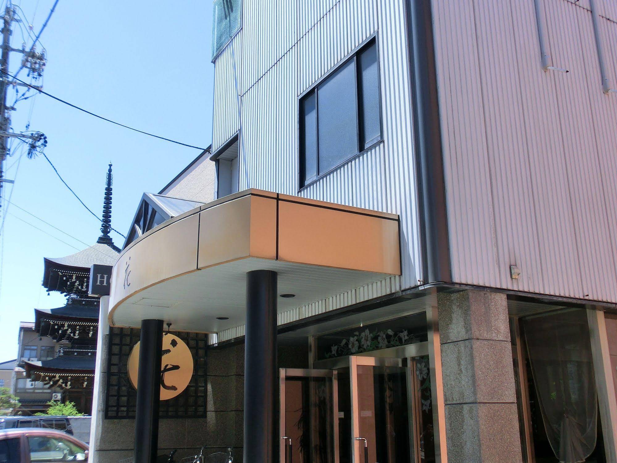 Hana