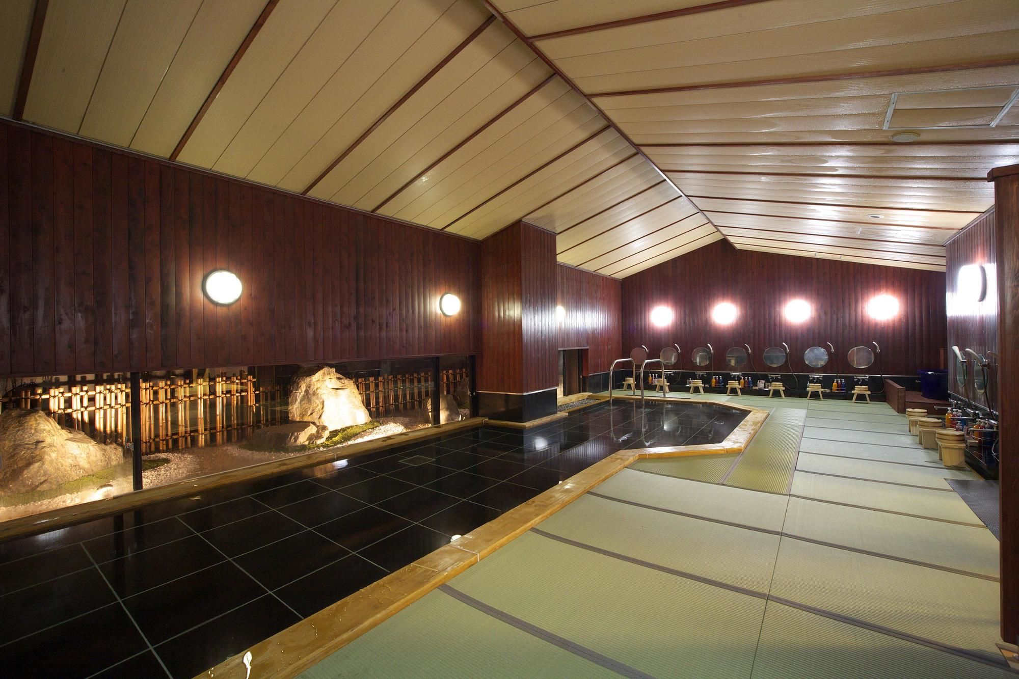 Hida Plaza