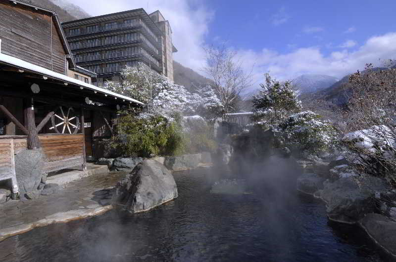 Hotakaso Sangetsu
