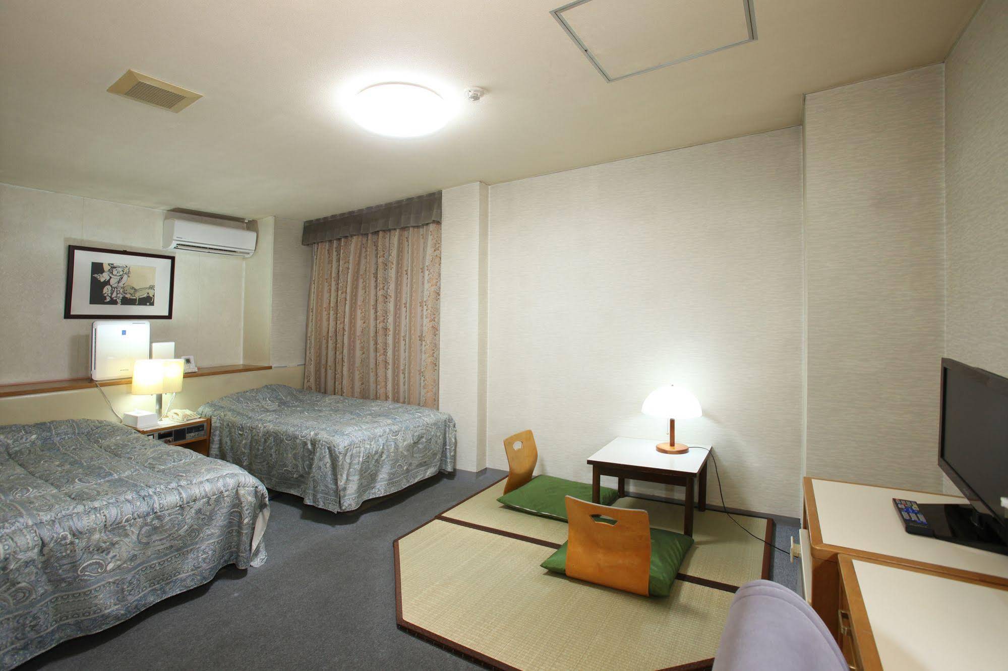 Hotel Acty