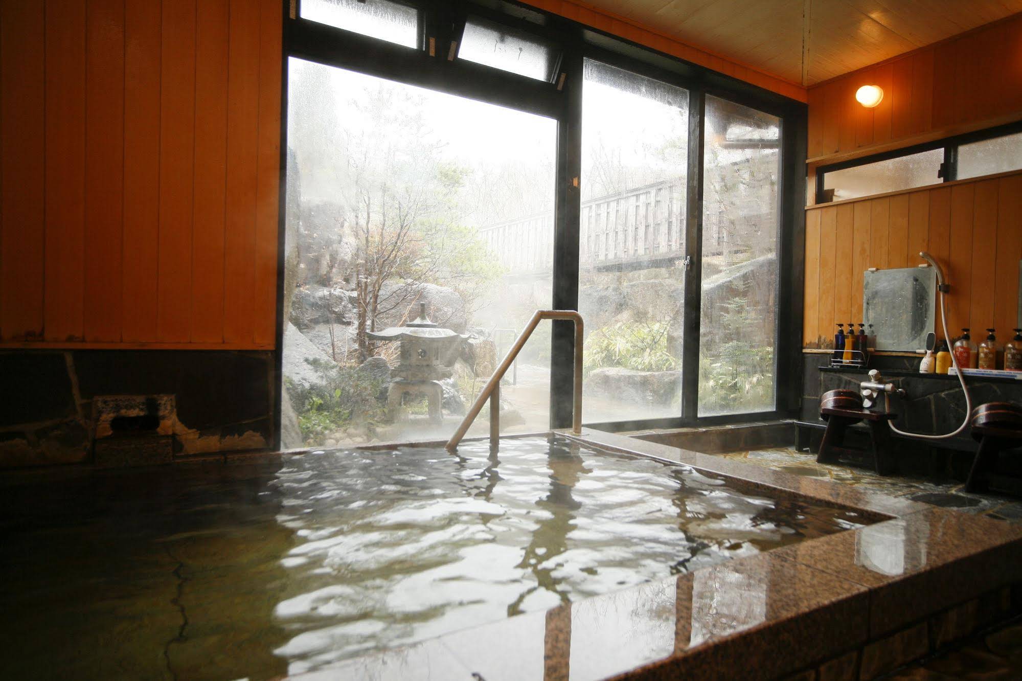 Ryokan Kutsuroginoya Yuu