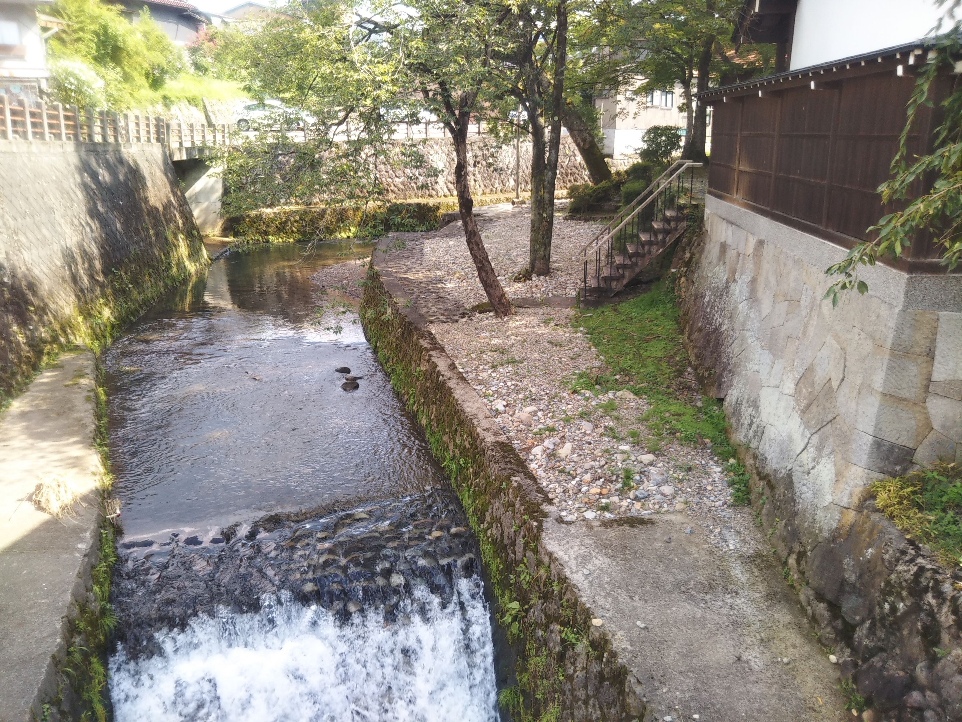 Yuya Takanoyu Bekkan