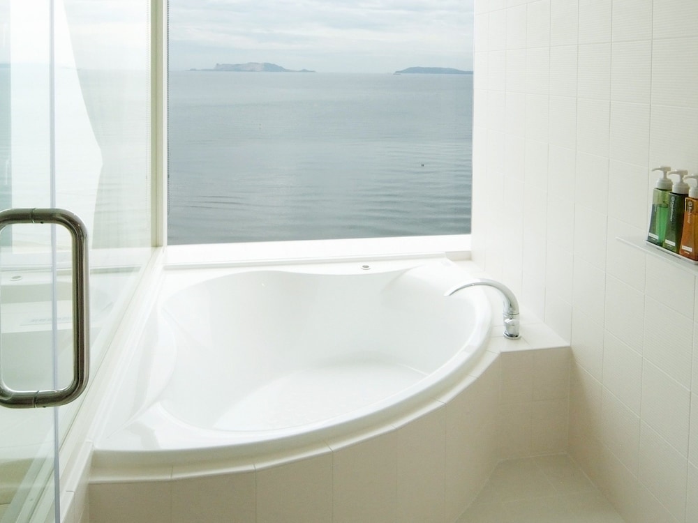 Hotel Seashore Resort