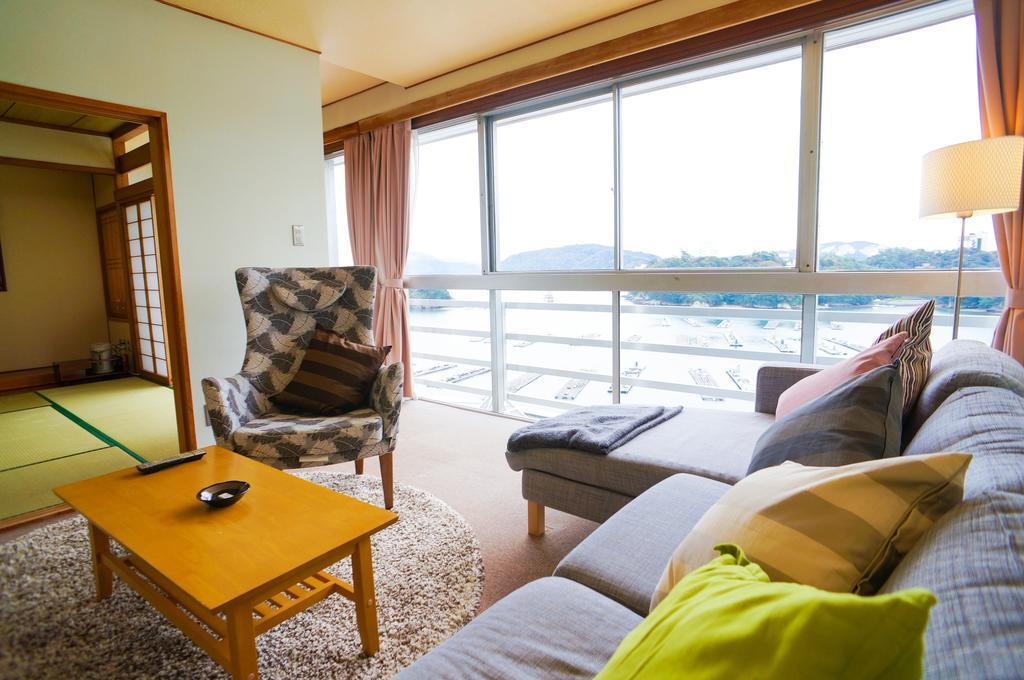 Toba Grand Hotel