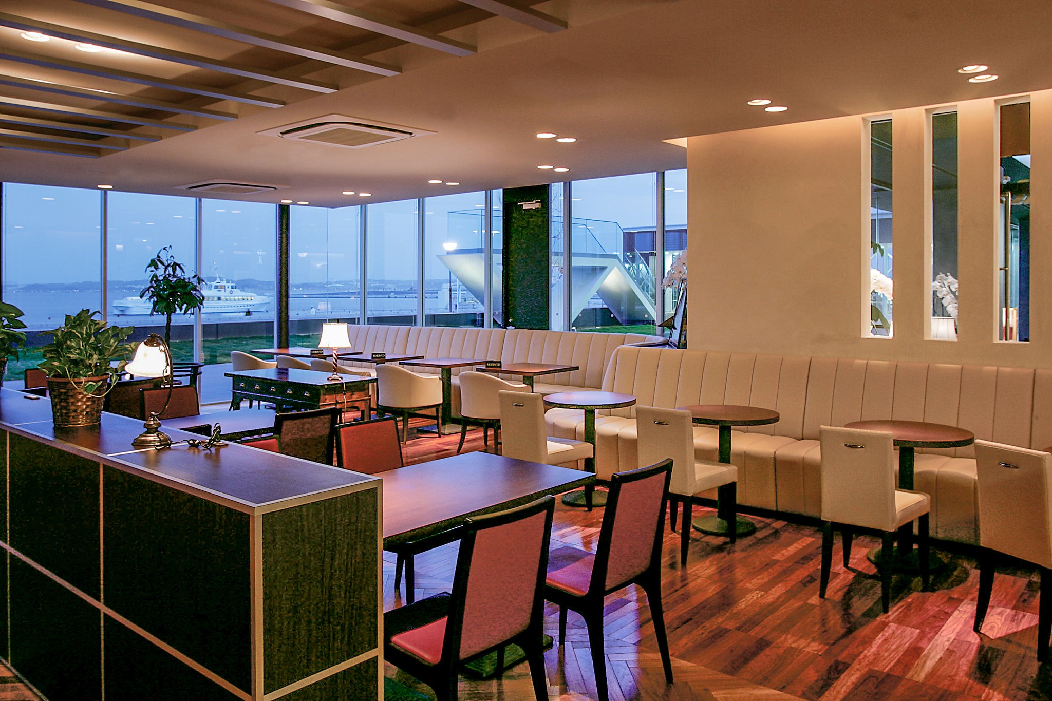 Comfort Hotel Central International Airport