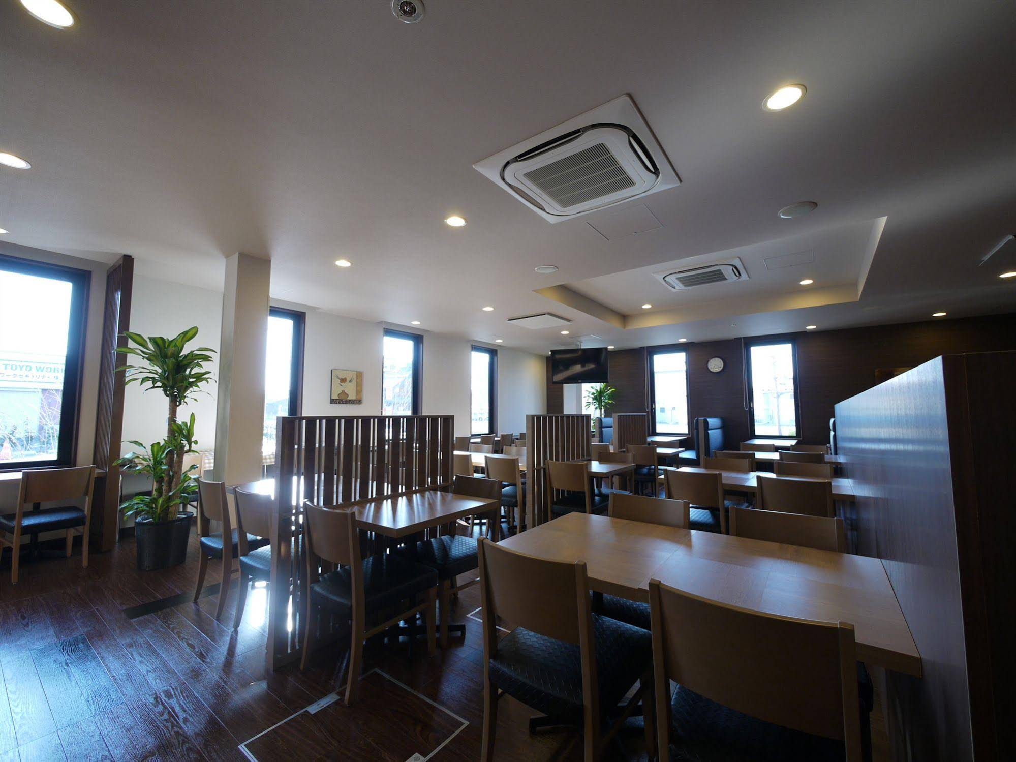 Hotel Route-Inn Tome
