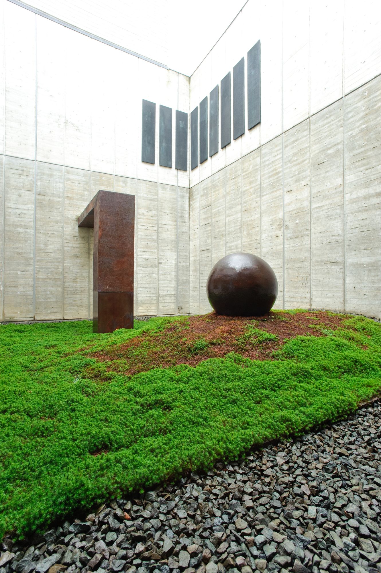 River Retreat Garaku