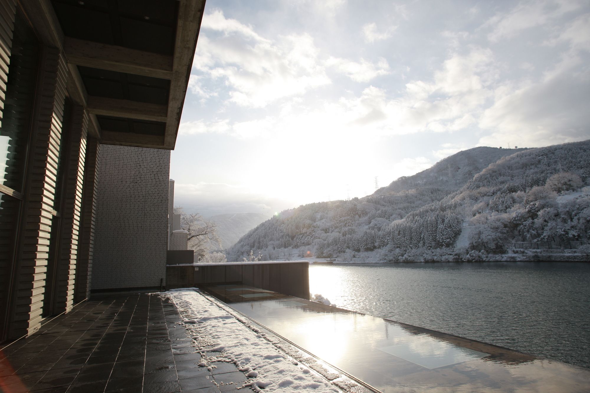 River Retreat Garaku