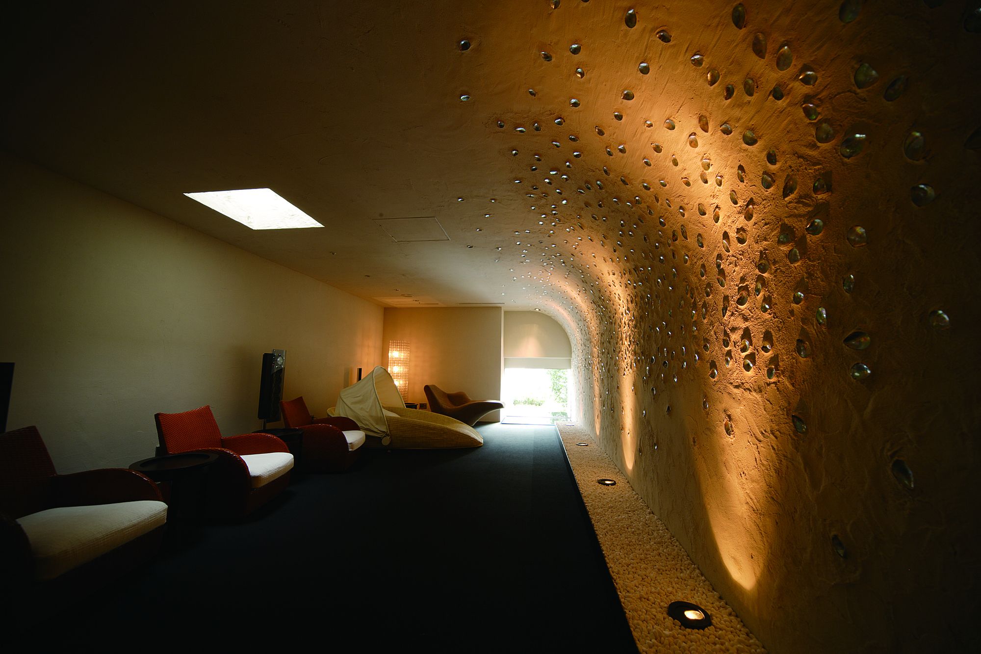 River Retreat Garaku