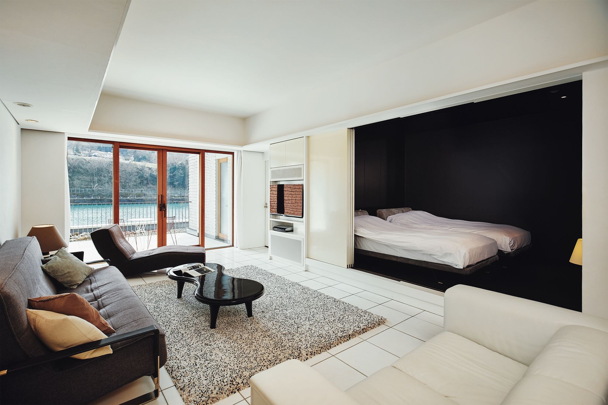 River Retreat Garaku