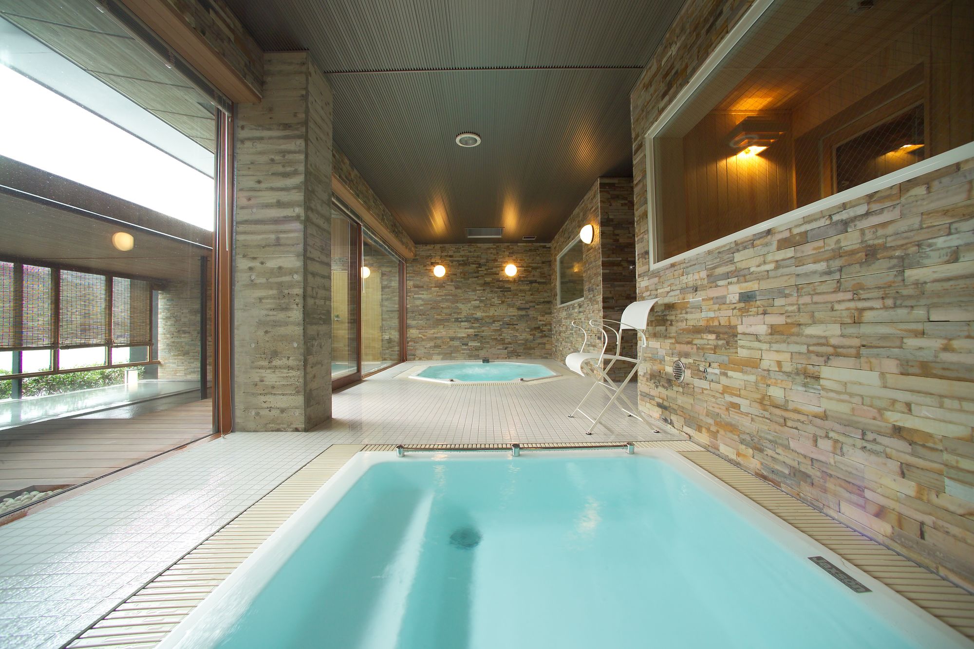 River Retreat Garaku