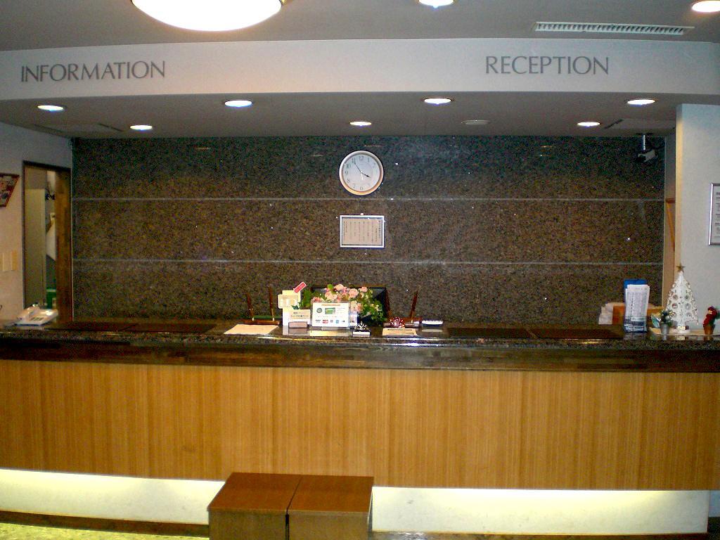 Hotel Route-Inn Toyama Ekimae