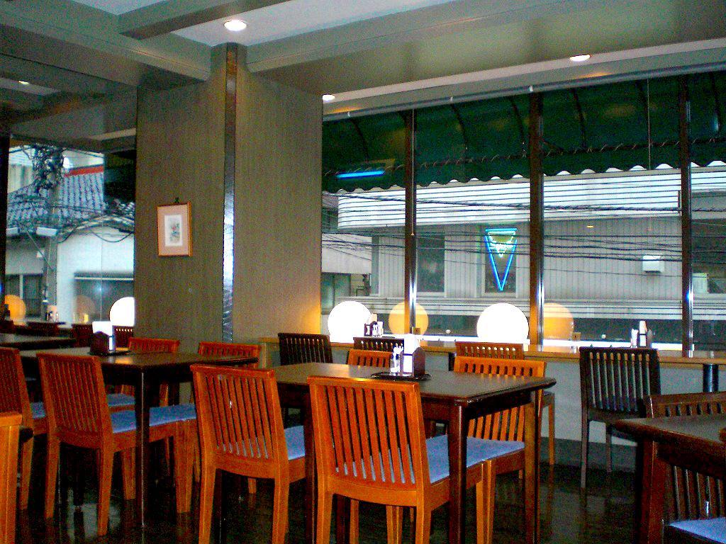 Hotel Route-Inn Toyama Ekimae
