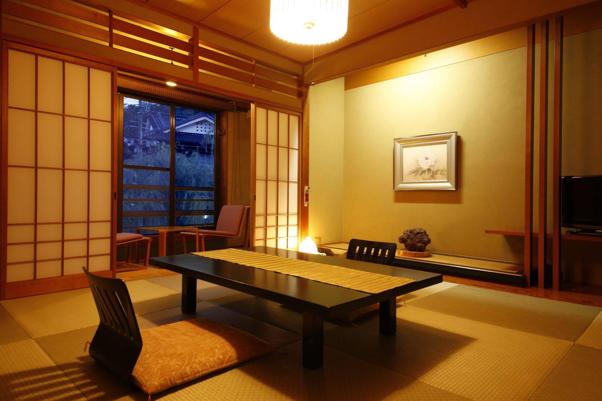 Kinosaki Onsen Inn Ryokan Yamamotoya