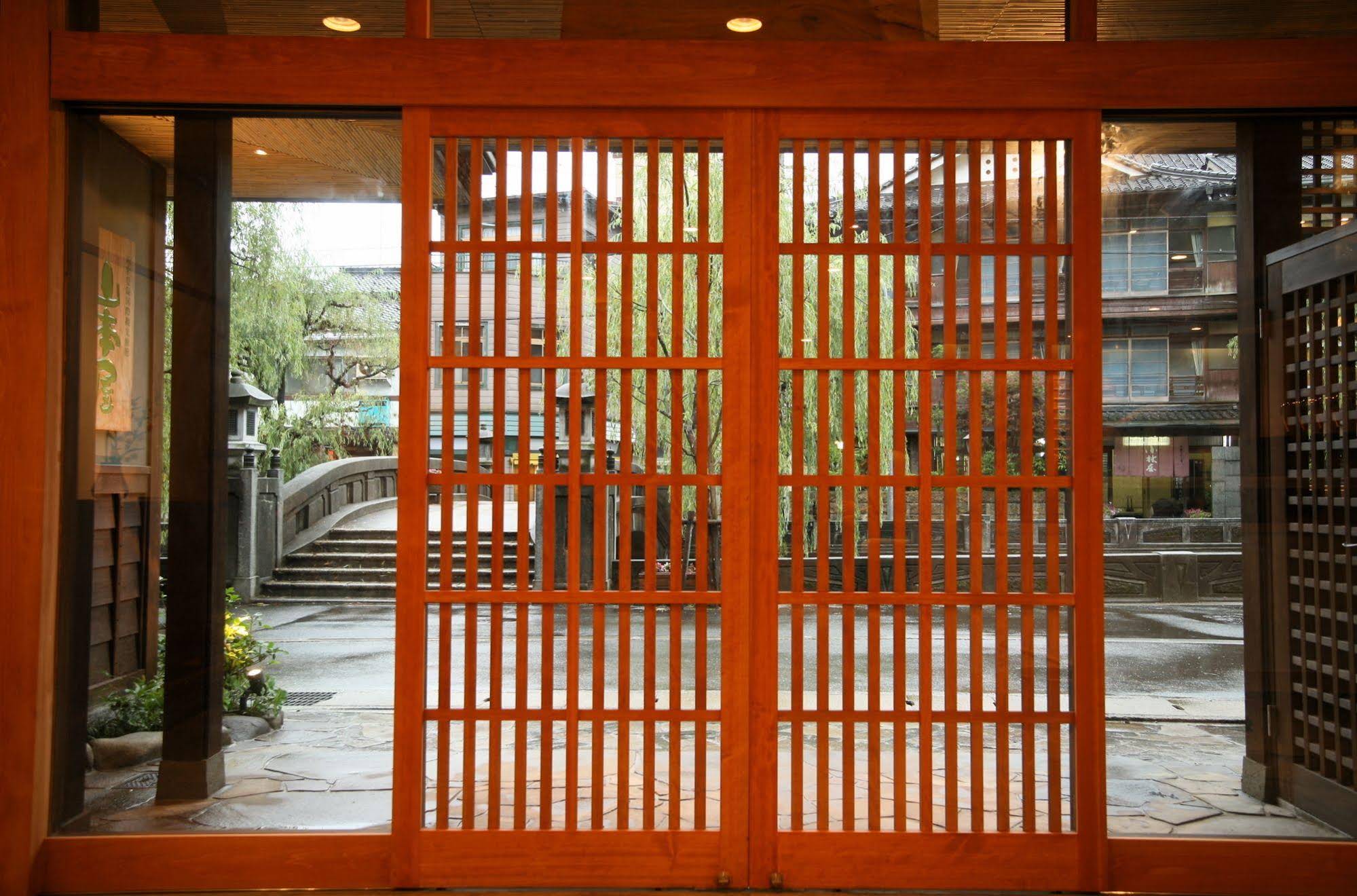 Kinosaki Onsen Inn Ryokan Yamamotoya