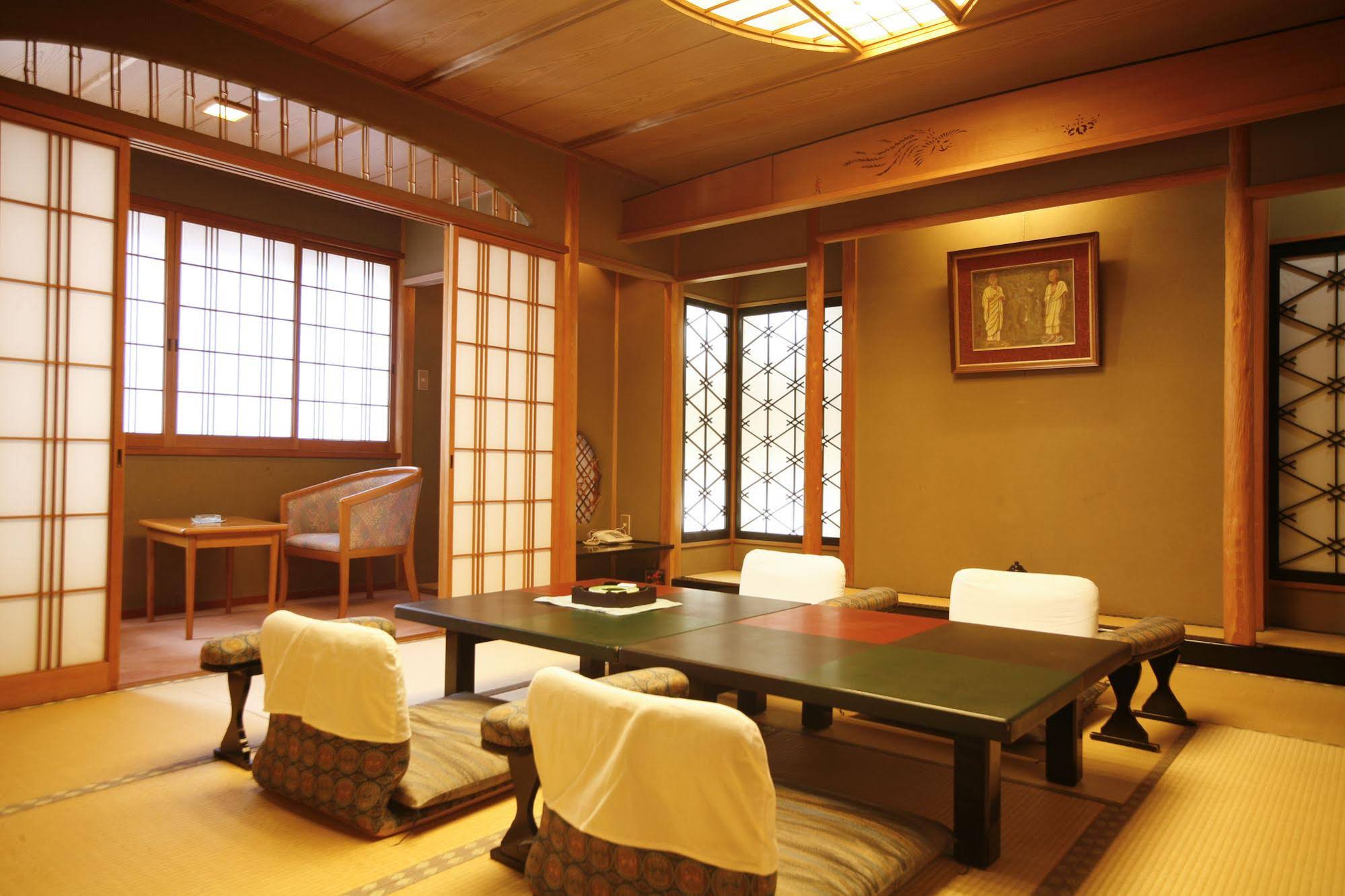 Sennen No Yu Koman