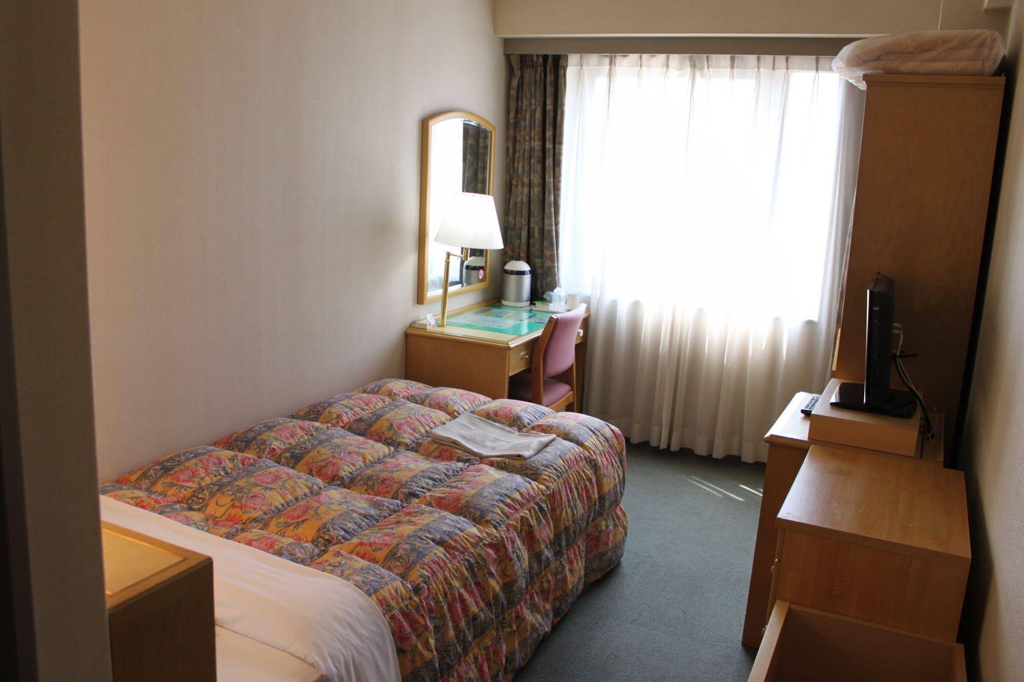 Hotel Palace Inn Toyota