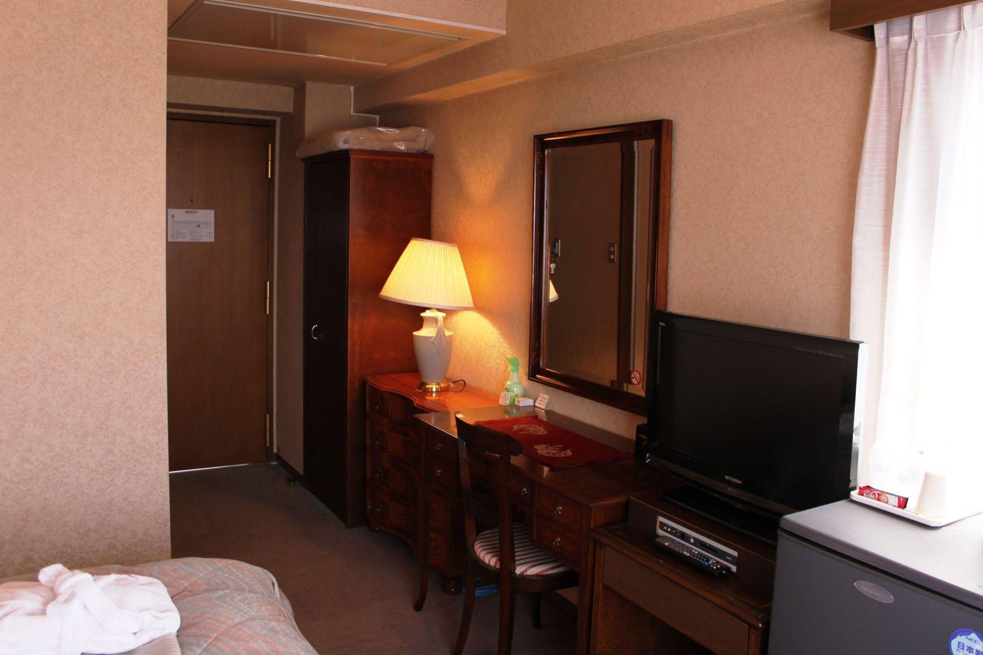 Hotel Palace Inn Toyota