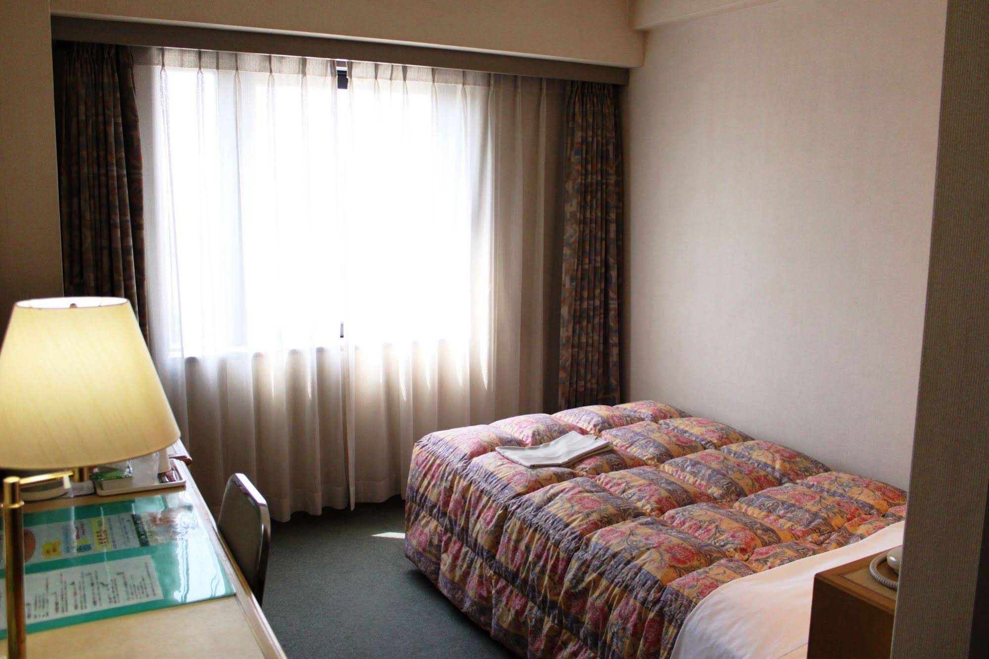 Hotel Palace Inn Toyota