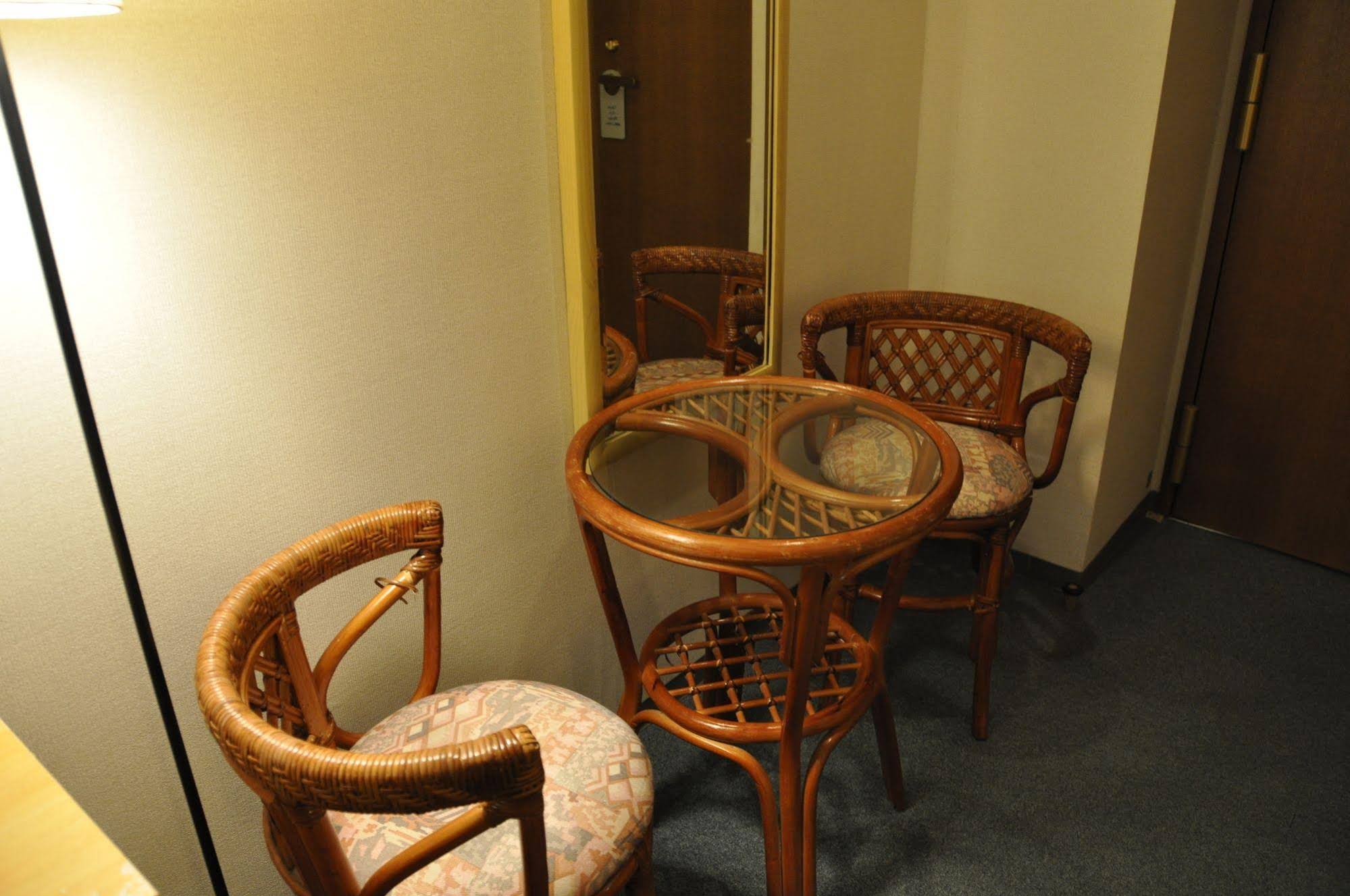 Hotel Palace Inn Toyota