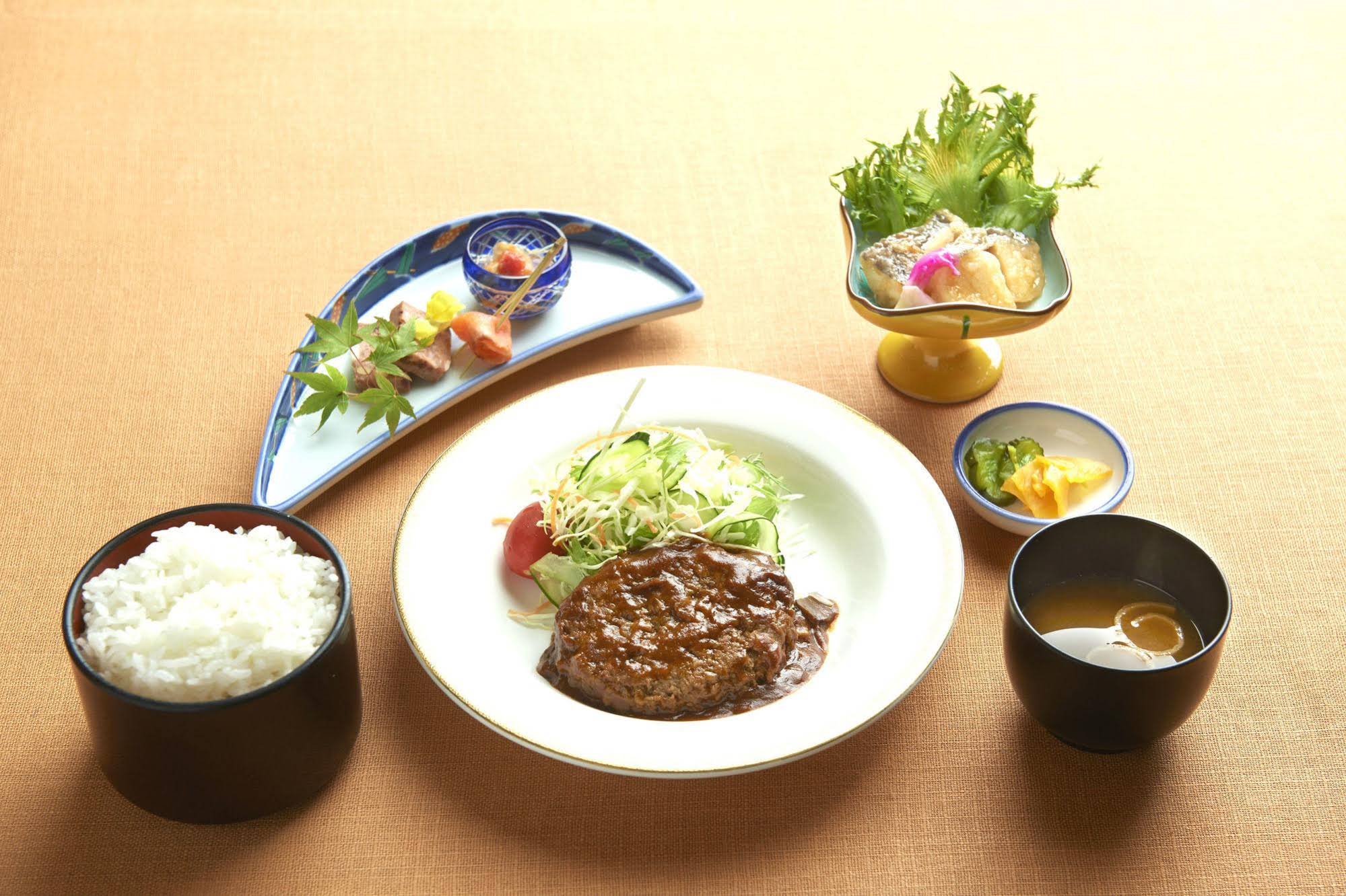 Royal Hotel Uohachi