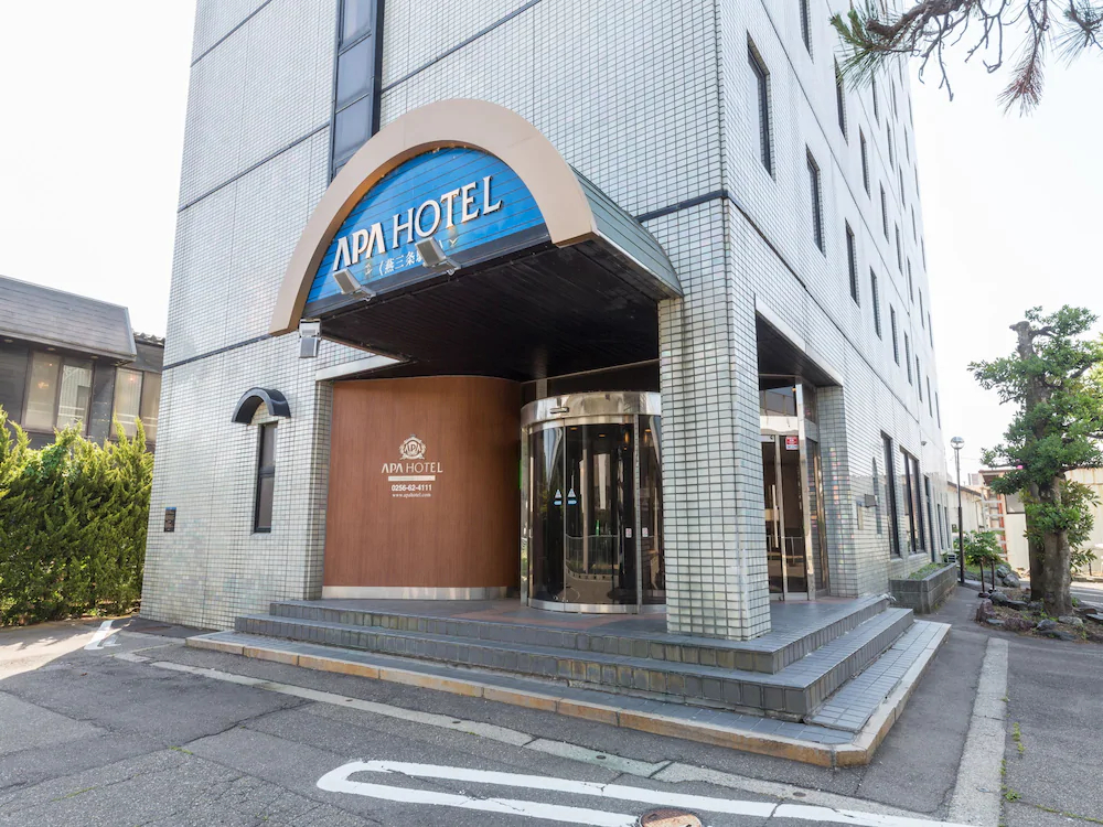 APA Hotel Tsubamesanjyo Ekimae