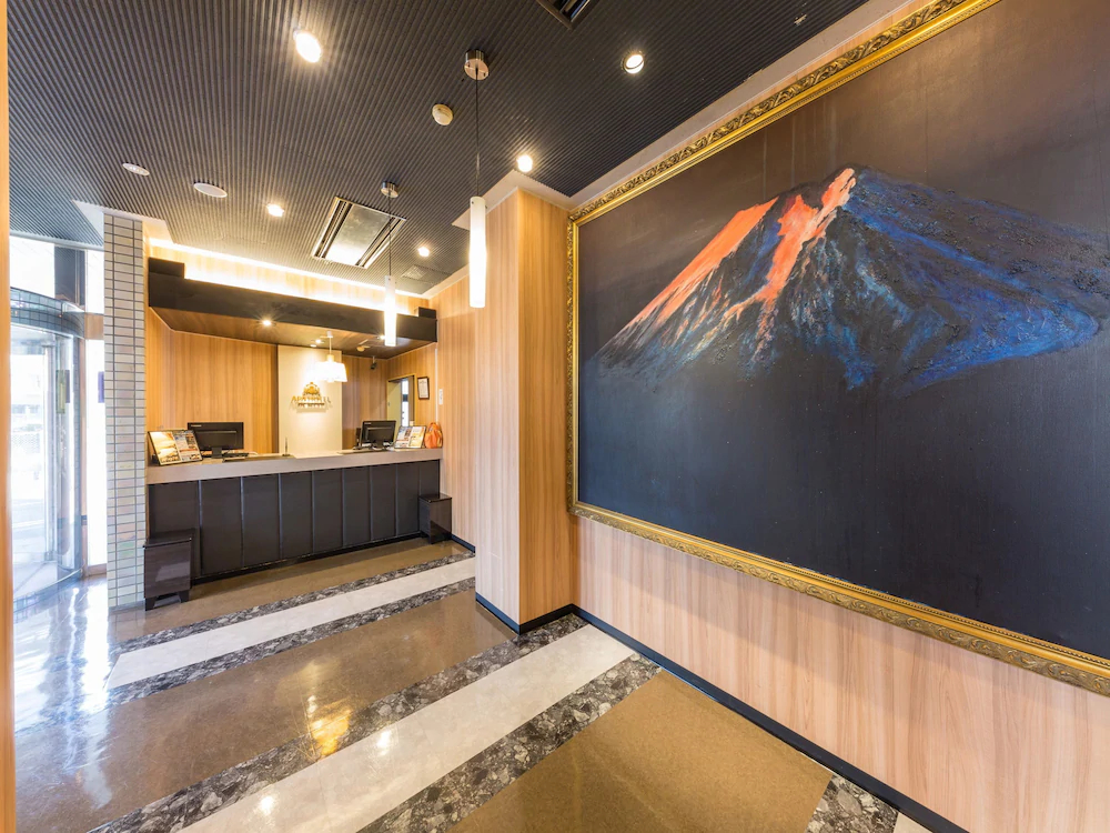 APA Hotel Tsubamesanjyo Ekimae