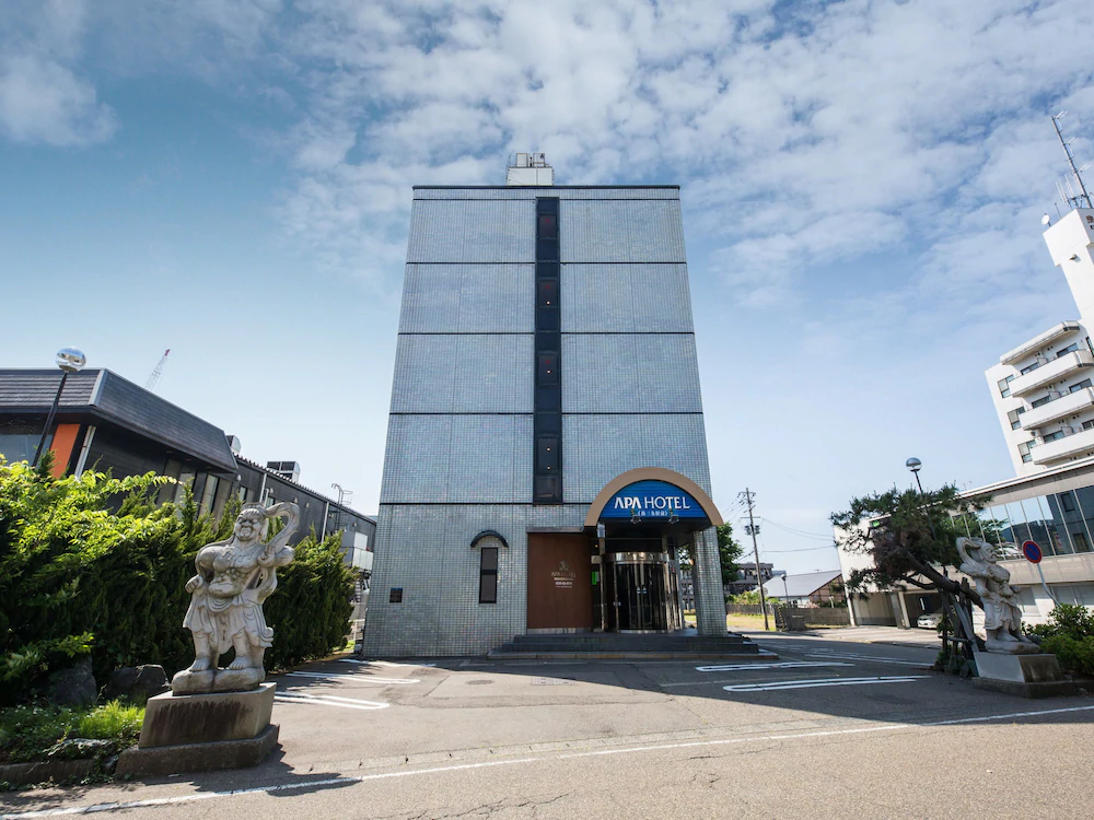 APA Hotel Tsubamesanjyo Ekimae