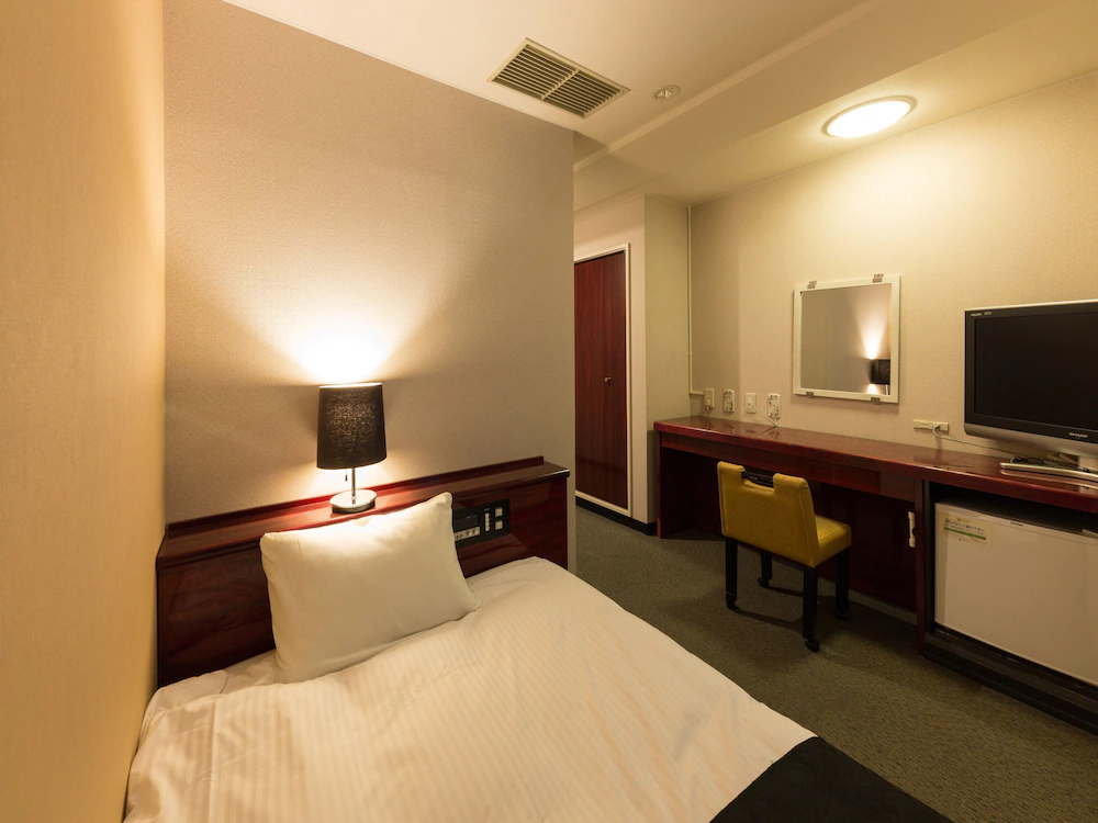 APA Hotel Tsubamesanjyo Ekimae