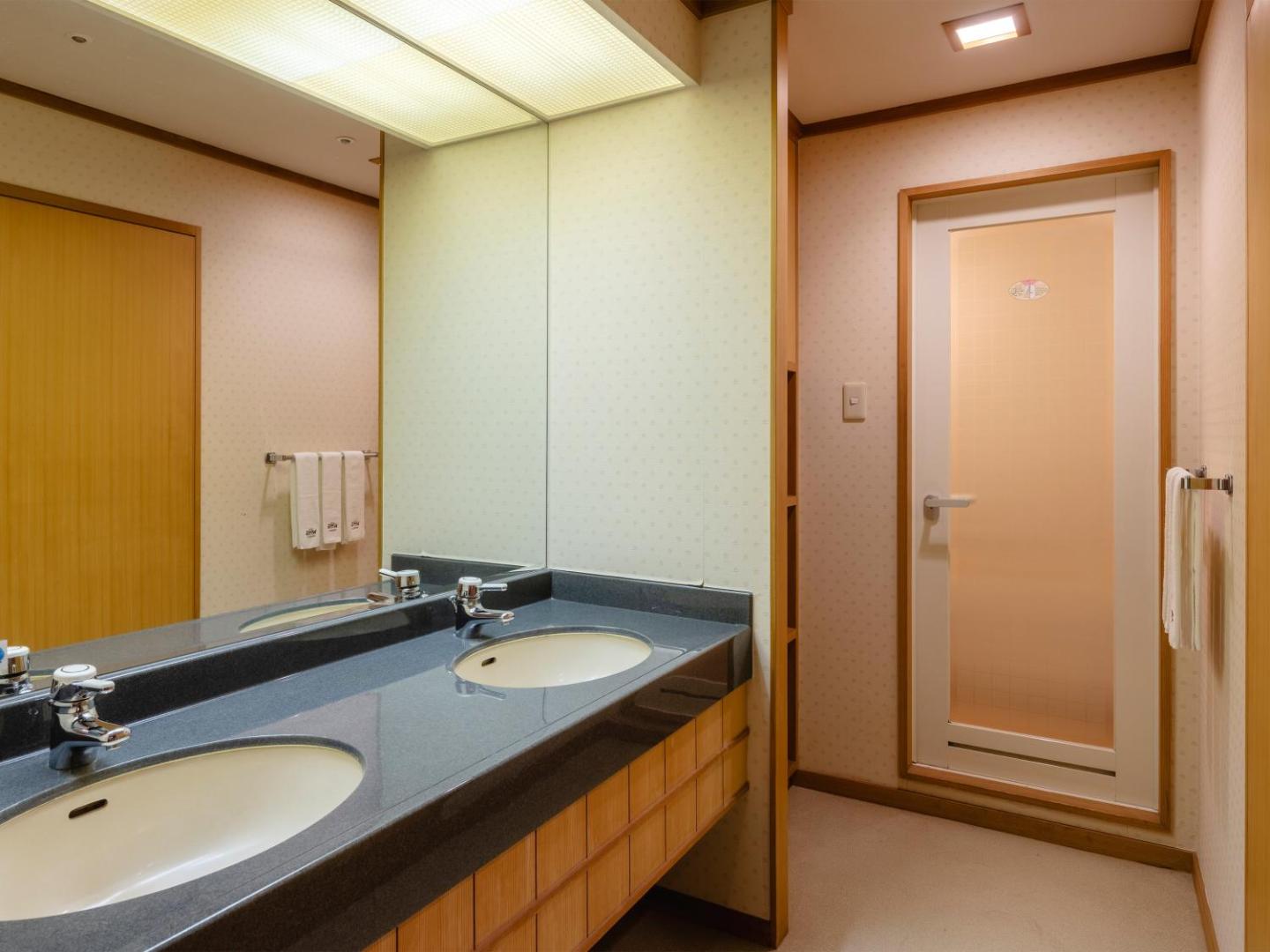 Tsubame-sanjo Washington Hotel