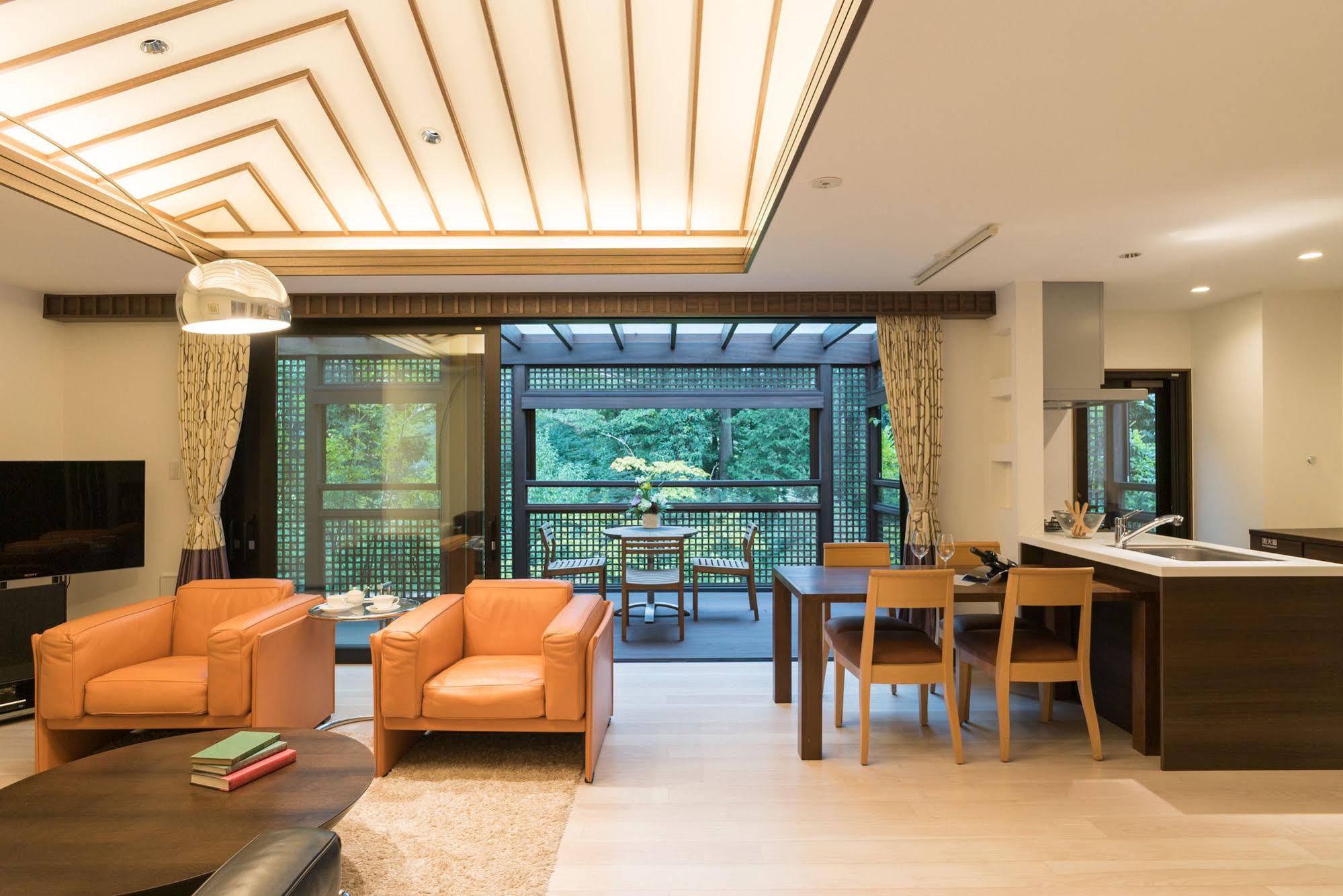 Koyarunosato Sanctuary Forest Allamanda