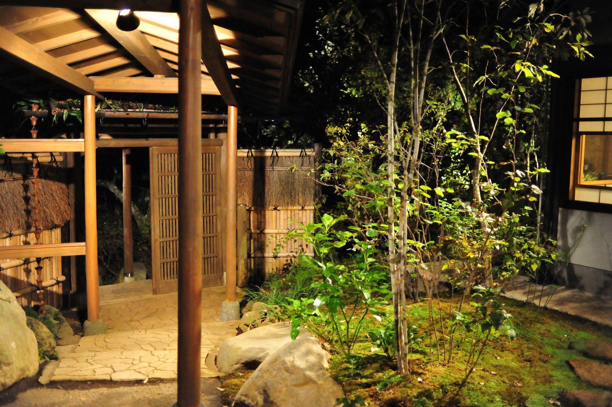 Yugawara Spa Ryokan Ashikari