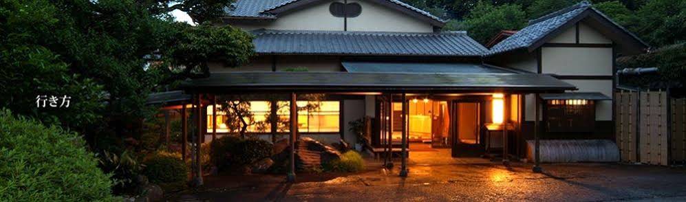 Yugawara Spa Ryokan Ashikari