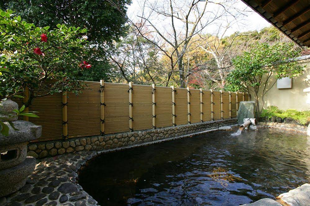 Yugawara Spa Ryokan Ashikari