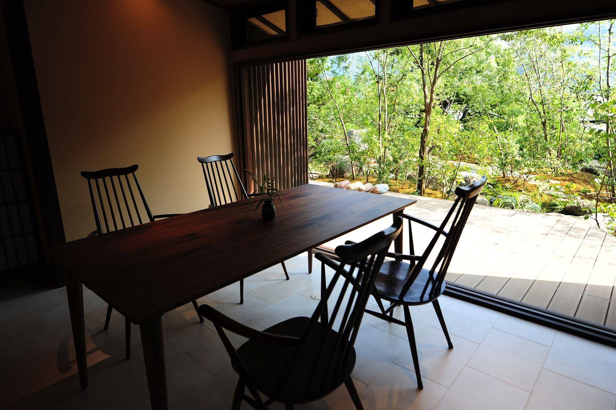 Yugawara Spa Ryokan Ashikari
