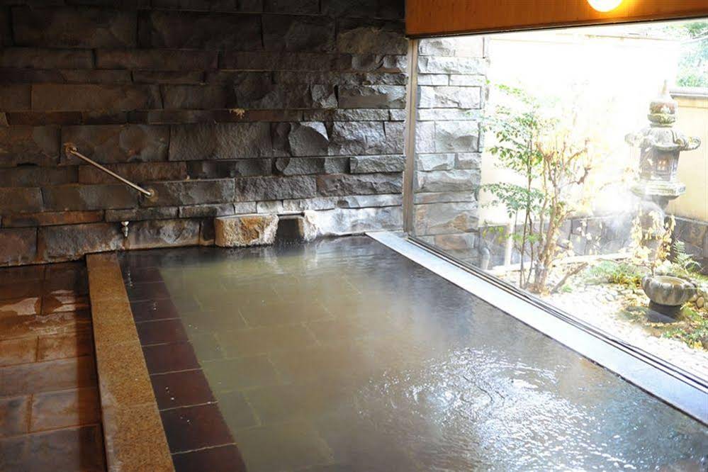 Yugawara Spa Ryokan Ashikari