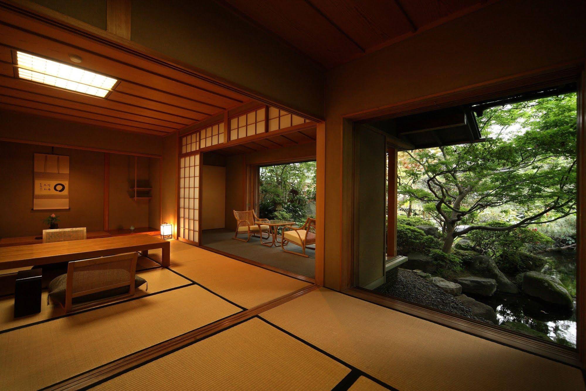 Taisenkaku