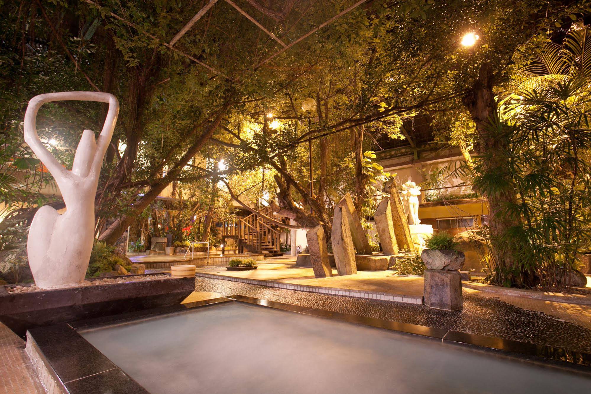 Taisenkaku