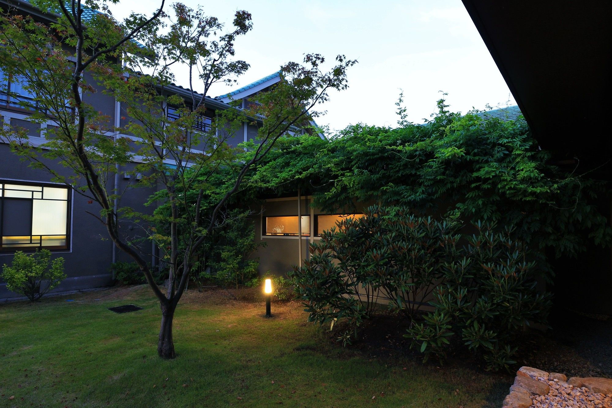 Gahama Terrace